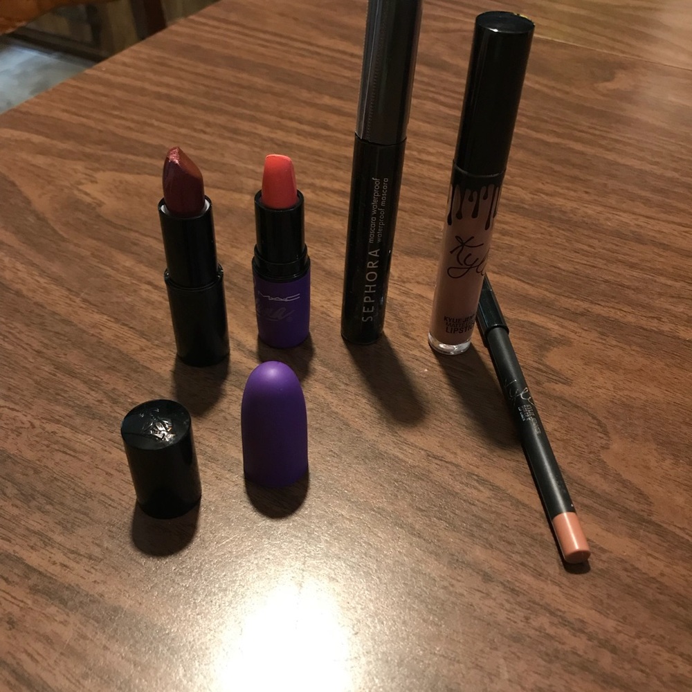 Lot of makeup
